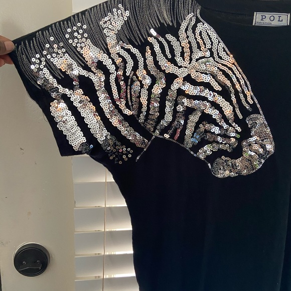 Tops - Picture 3 of 3